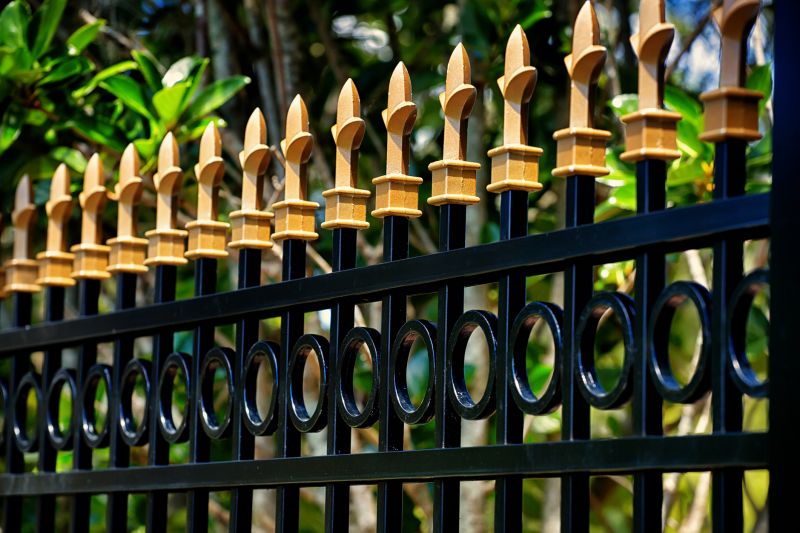 Aluminum Fence Painting