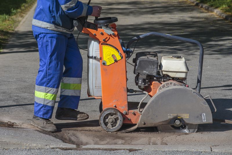 Asphalt Cutting
