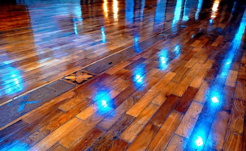 Commercial Hardwood Service