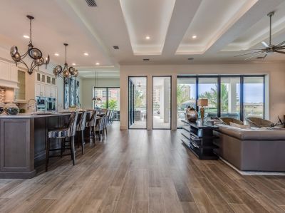 Commercial Hardwood Service