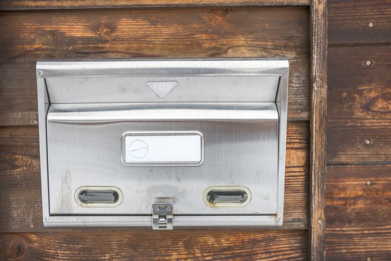 Mailbox Painting