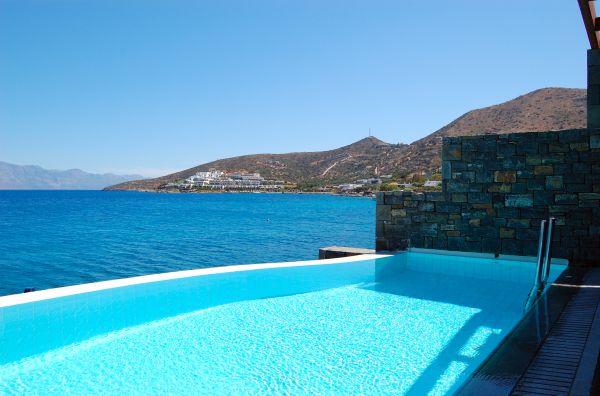 Commercial Pool Maintenance